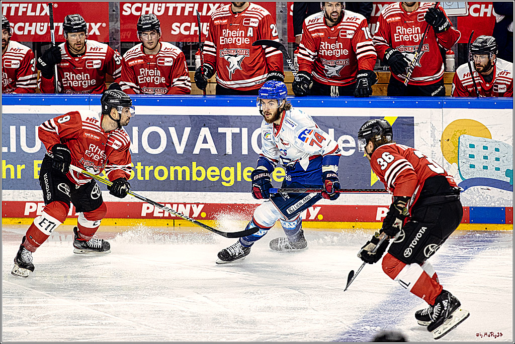 PENNY DEL Viertelfinale Spiel 6;  Koelner Haie - Adler Mannheim; Koeln, 26.03.2023